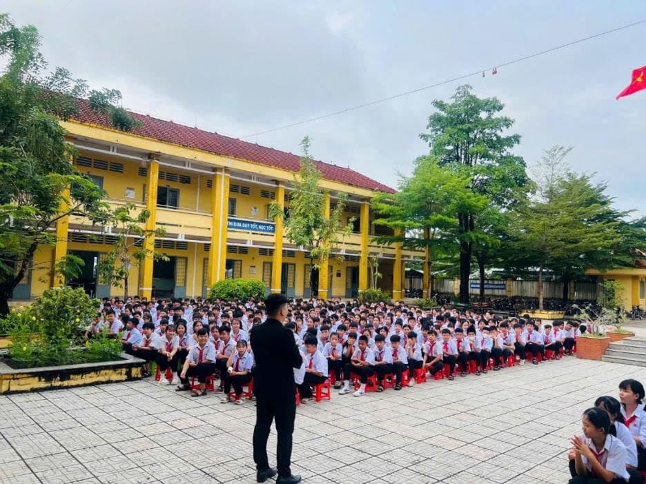 Xây dựng tình bạn đẹp